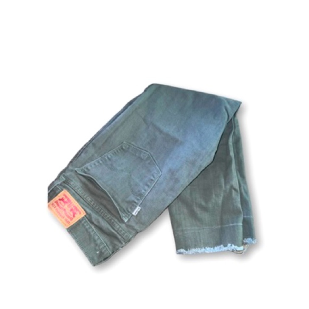 women capri